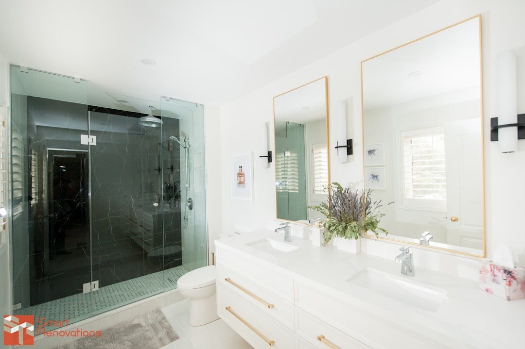 celebrity bathroom interior